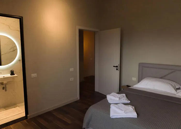 Secret Stone * 地拉那